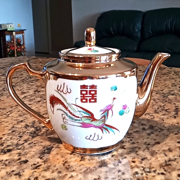 Vintage Chinese Porcelain Gold Colored Double Happiness Dragon & Phoenix Set. - Picture 3 of 16